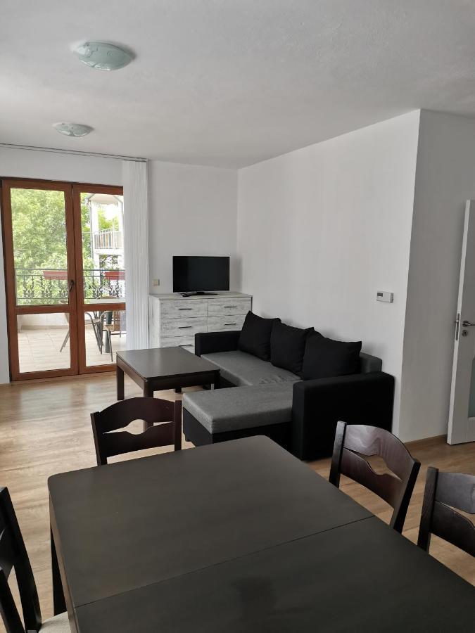 Guest House Katina 발치크 외부 사진